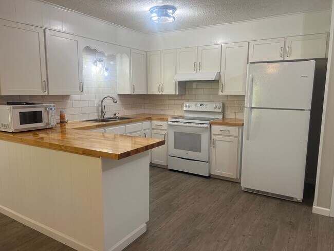 Foto del edificio - 411 Tony Carter Rd