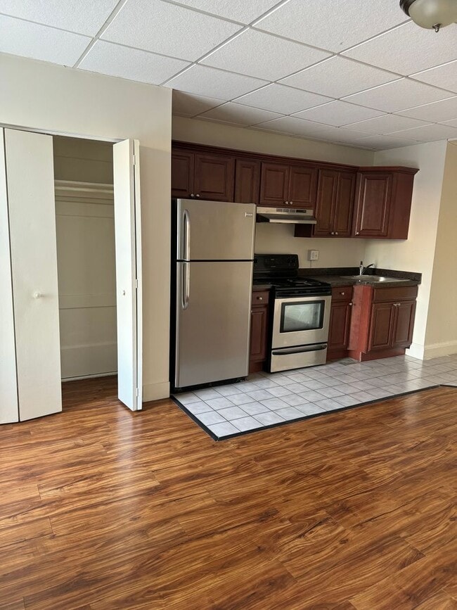 Interior Photo - 111 On East
