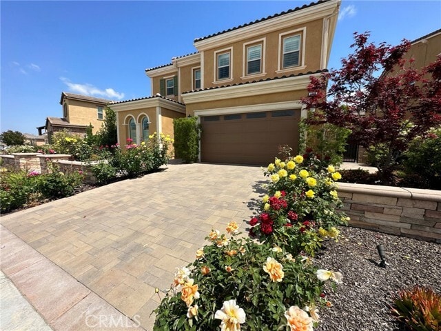 Building Photo - 6005 Amora Dr