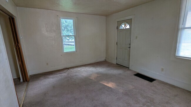 Foto del edificio - Charming two-bedroom, one-bath house in Canton