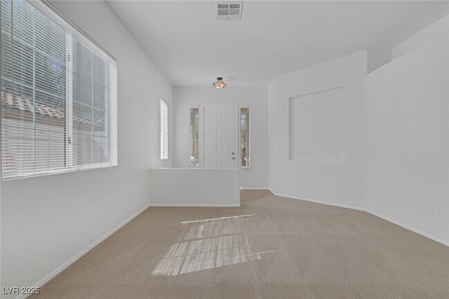 Building Photo - 10132 Crest Brook Pl