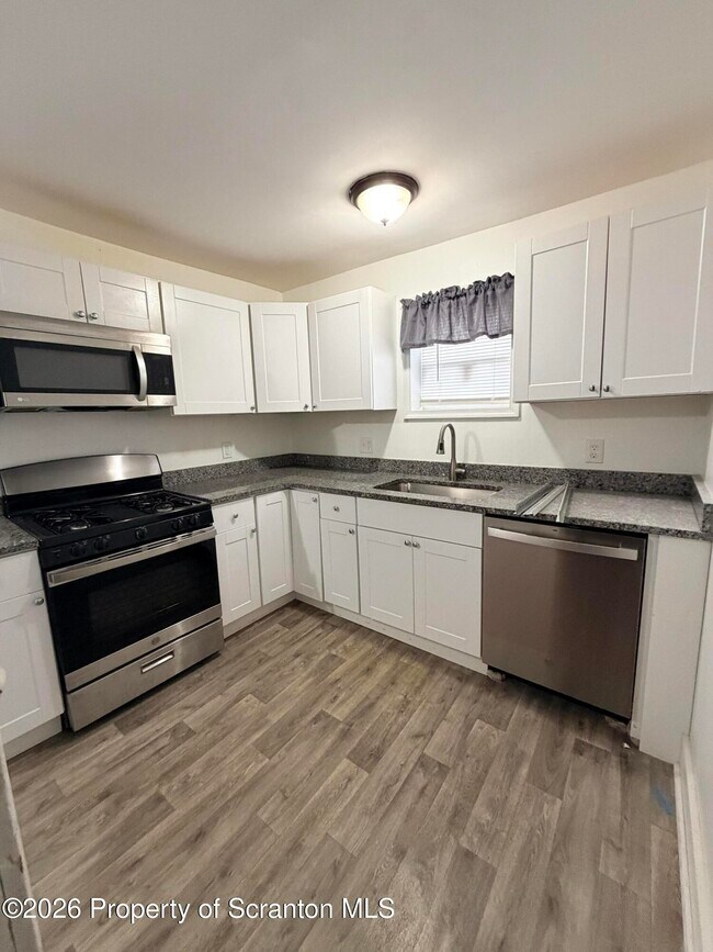Foto del edificio - 317 10th Ave