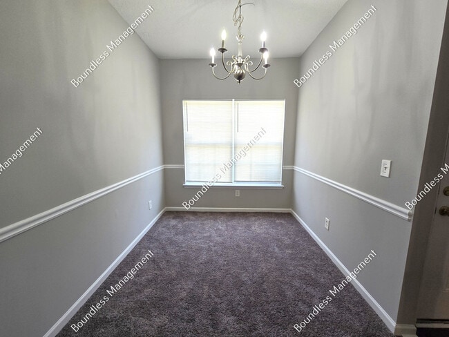Building Photo - 2330 Hackamore Dr