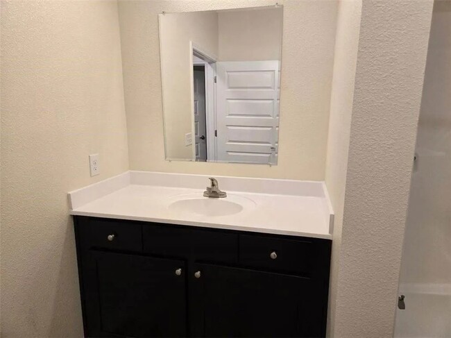 Building Photo - Azan