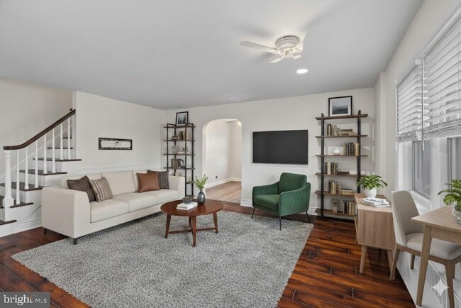 Foto del edificio - 238 Steward St