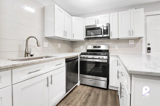 Foto del edificio - 1211 W 8th St