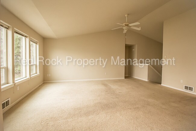 Building Photo - 10020 E Upriver Dr