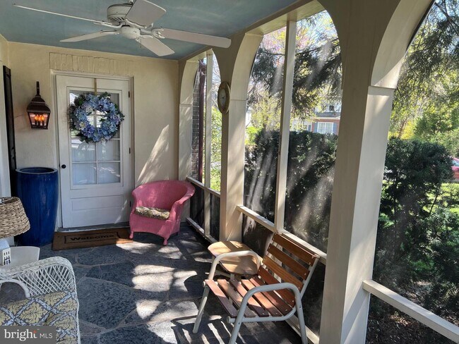 Building Photo - 102 Harvard Blvd