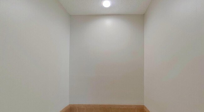 Foto del edificio - Beautifully Renovated 3-Bedroom Home with Premium Finishes