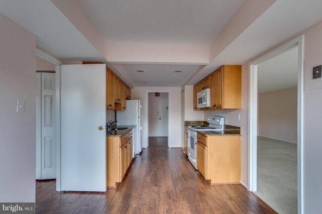 Foto del edificio - 2817 Jermantown Rd