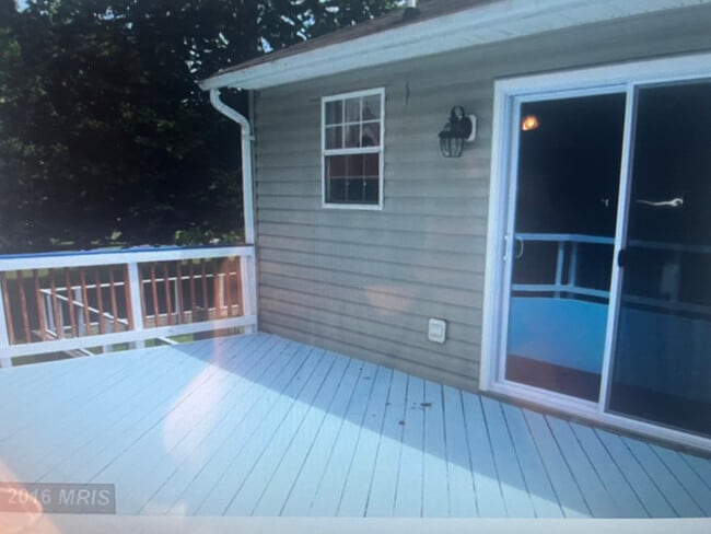 Building Photo - 39318 Summit Hill Dr