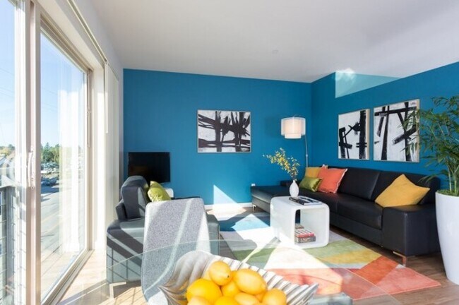 Foto del edificio - 8026 15th Ave NW