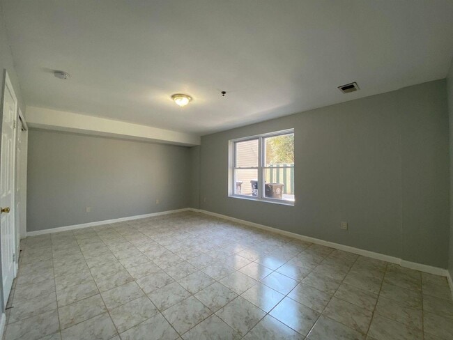 Foto del edificio - 587 70th St