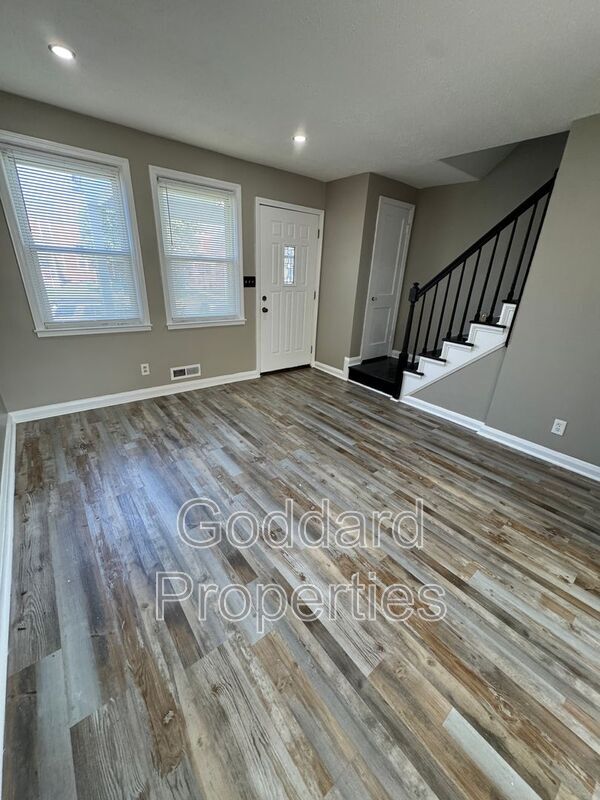 Foto del edificio - 3483 Dunhaven Rd