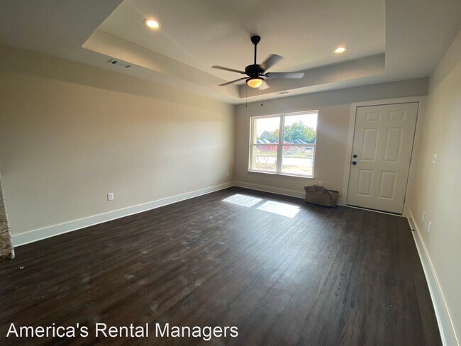 Foto del edificio - 3 br, 2 bath House - 6232 Burbank Crossing...