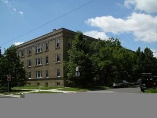 Building Photo - 1953 W Sunnyside Ave