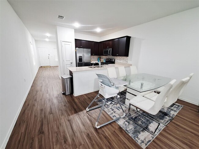 Building Photo - 14309 Sandrock Bnd