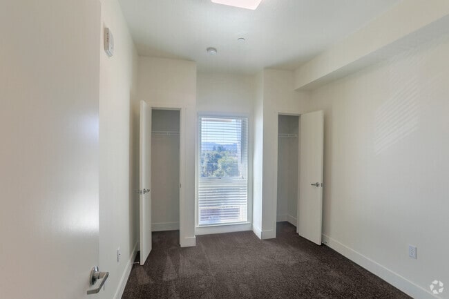 4BR, 2BA - 1268SF - Alexander Station