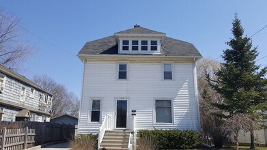 Building Photo - 836 Powers St