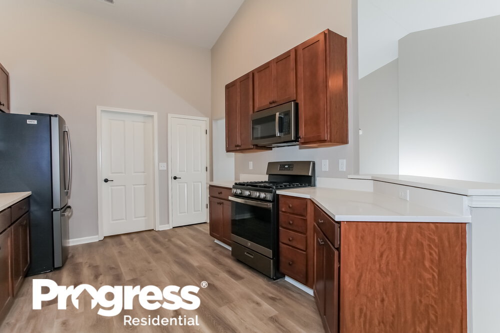 Foto principal - 3994 Redroyal Ave