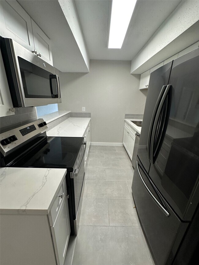 Foto del edificio - 10328 Sommerville Ave