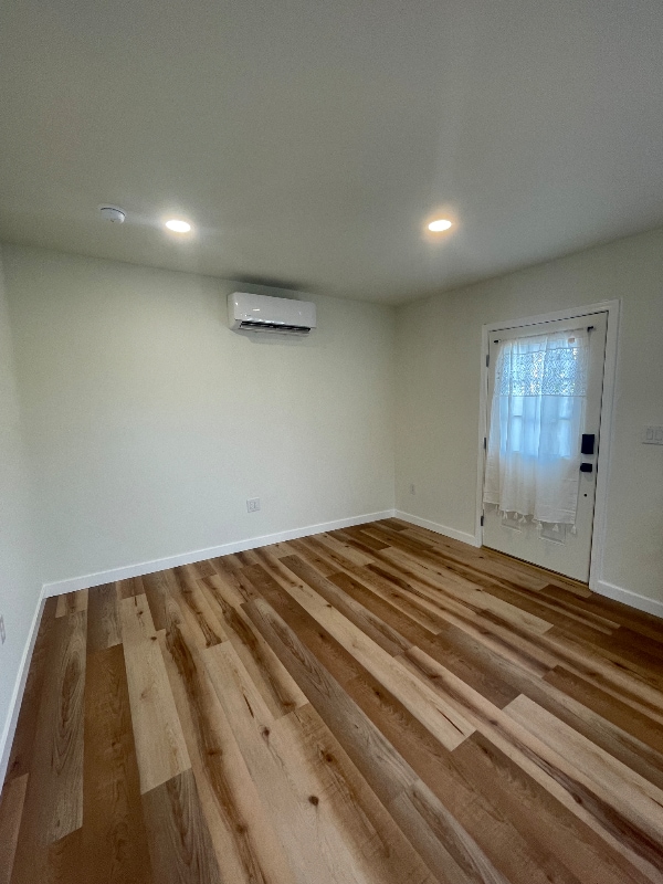 Building Photo - 942 Ruby Dr