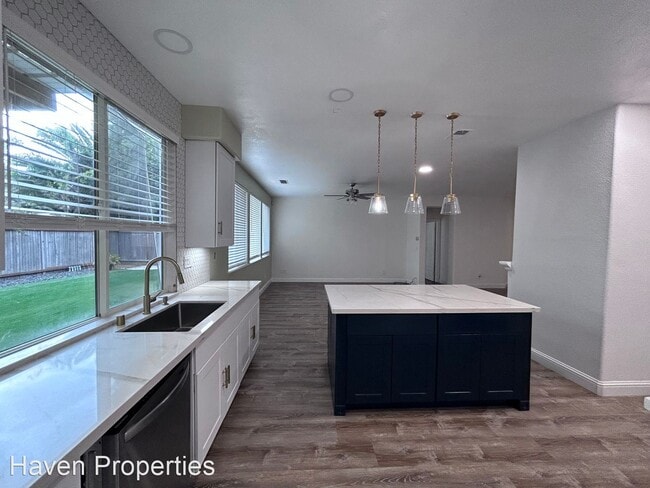 Building Photo - 4 br, 2 bath House - 5577 Kalispell Way