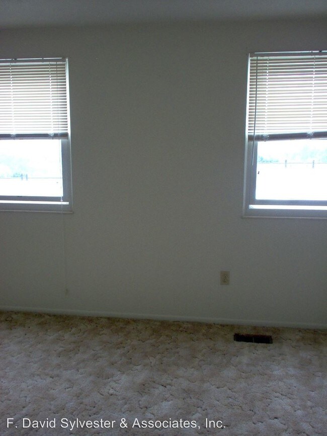 Building Photo - 2 br, 1.5 bath House - 604 Countryside Drive