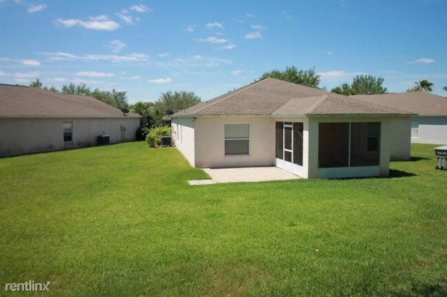 Building Photo - 4 br, 2 bath House - 955 North 13th Sq