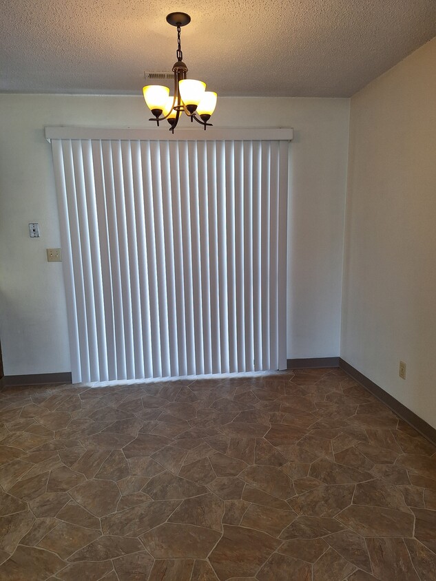 Building Photo - 1307 Galeta Ave