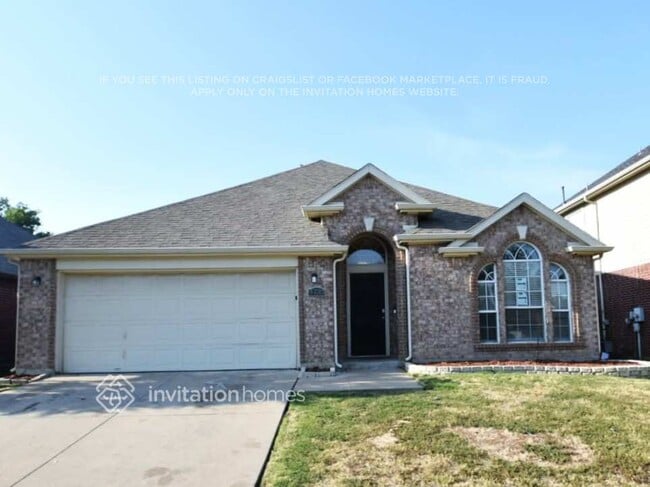 Building Photo - 4737 Park Downs Dr
