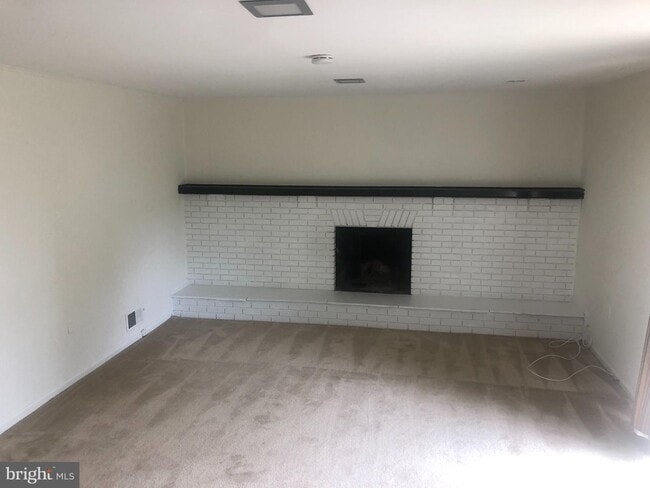 Building Photo - 17600 Shamrock Dr