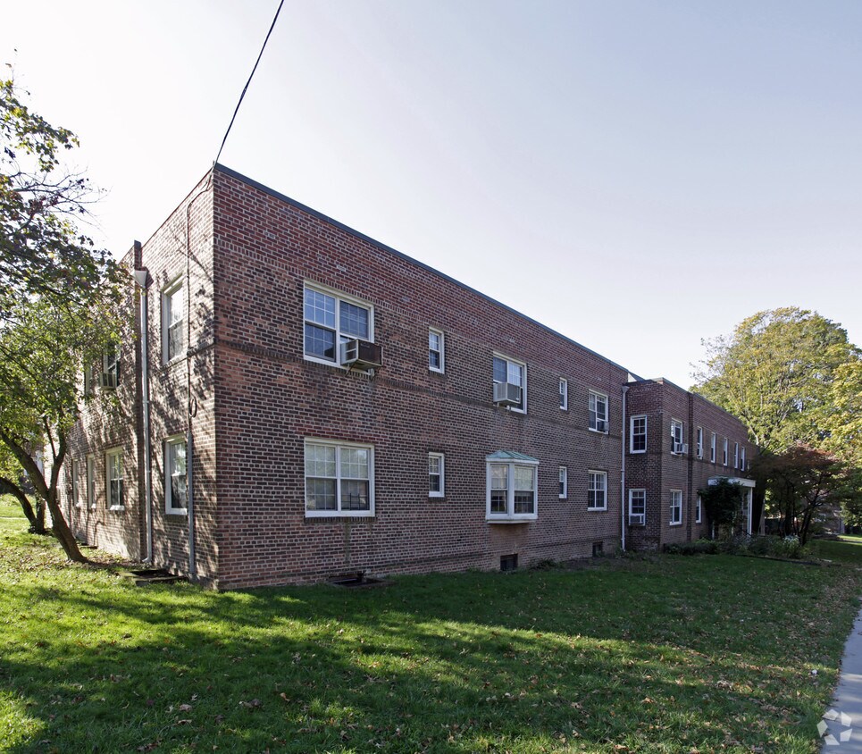 Kew Gardens 1351213836 77th Ave Flushing, NY