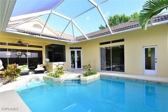 Building Photo - 634 Soliel Dr