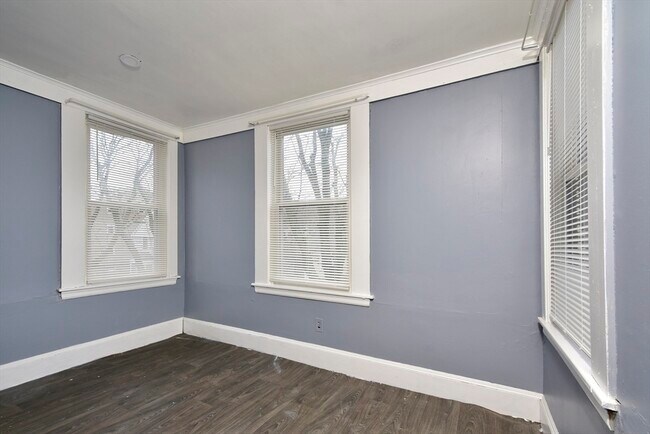 Foto del edificio - 48 Monadnock St