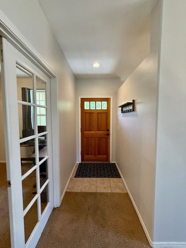 Foto del edificio - Charming Craftsman Home in SW Bend!