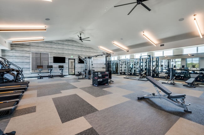 Building Photo - Jefferson Lakehaven