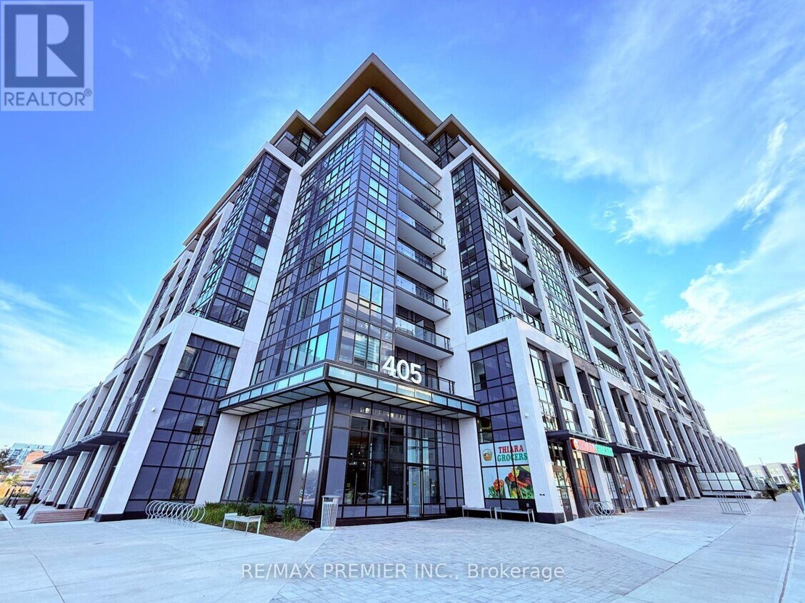 Primary Photo - 405 Dundas St W