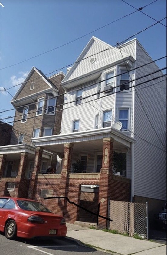 Primary Photo - 19 W 18th St
