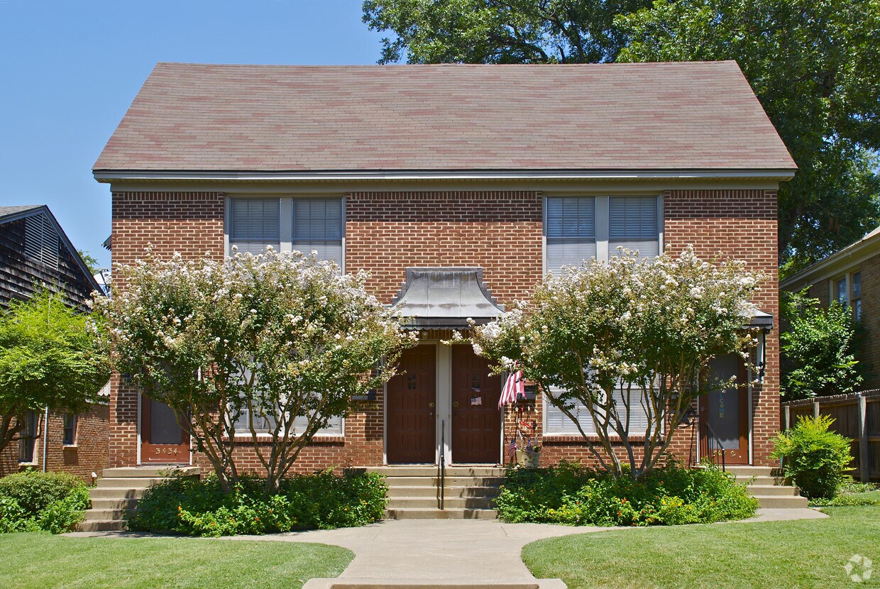 Building Photo - 3432 Shenandoah St