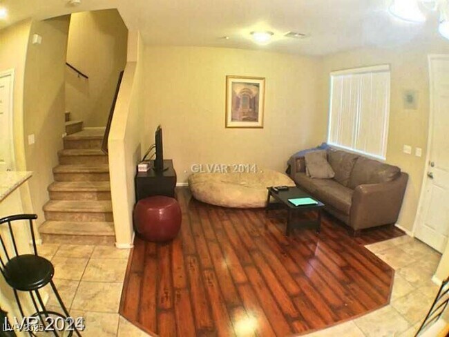 Building Photo - 1525 Spiced Wine Ave