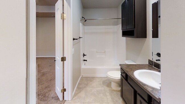 Foto del edificio - Washer and Dryer Included