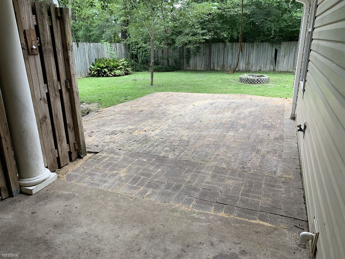 Foto del edificio - 3 br, 2 bath House - 504 South Bonner Stre...