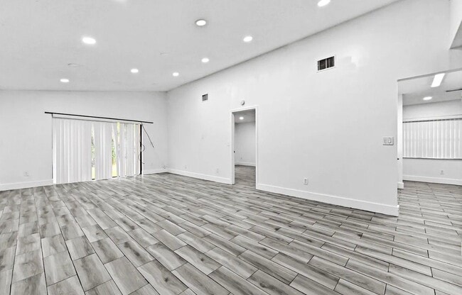 Foto del edificio - 1459 Summit Run Cir