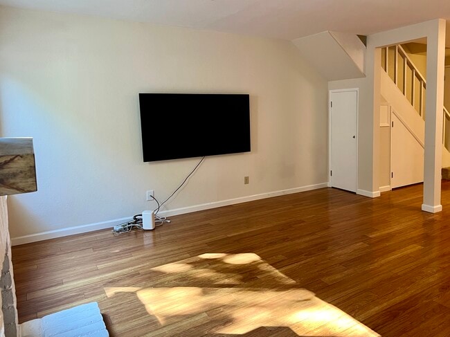 Living room - 7520 Silvertree Ln