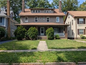 Building Photo - 2965 E Derbyshire Rd