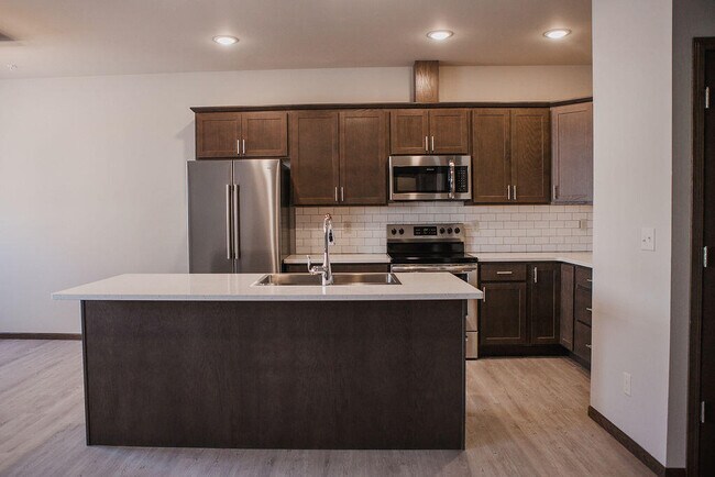 Building Photo - 1323 Hagar St