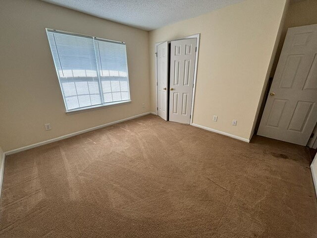 Foto del edificio - "Charming 2-Bed, 2-Bath Duplex Retreat on ...
