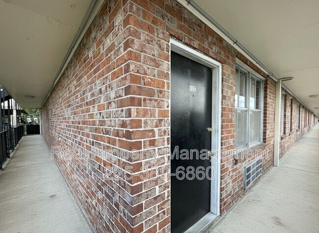 Foto del edificio - 3101 Highland Rd