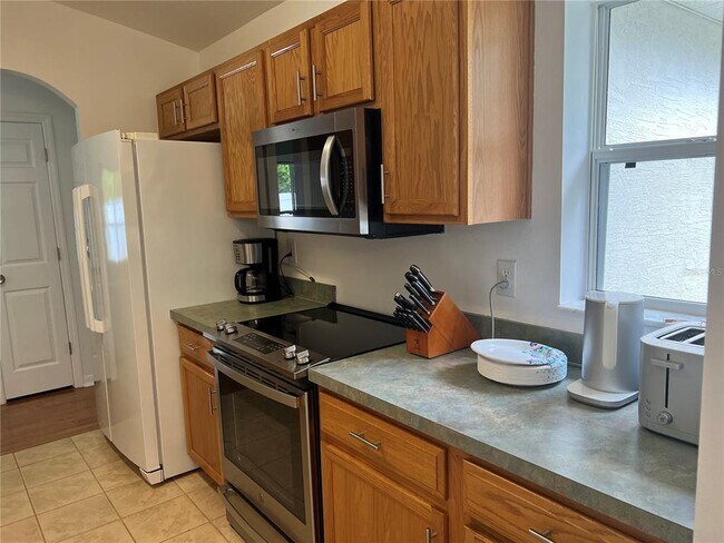 Foto del edificio - 2 Upland Pl